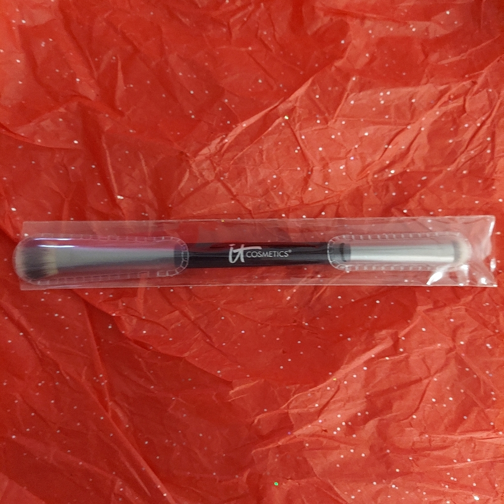 It Cosmetics Makeup Brush Set - Picture 11 of 16